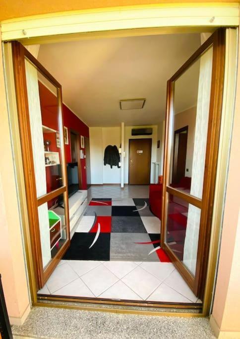 Apartamento Intero Bilocale Con Terrazzo Vicino A Milano Mairano Exterior foto